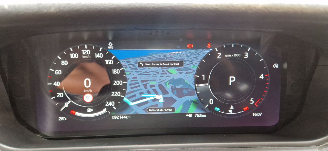 Land-Rover Range Rover Velar 2.0D I4 RDynamic SE 4WD Auto TECHO PANORAMICO CORRDERO-APPLE CARPLAY-CAMARA 360 - Foto 35