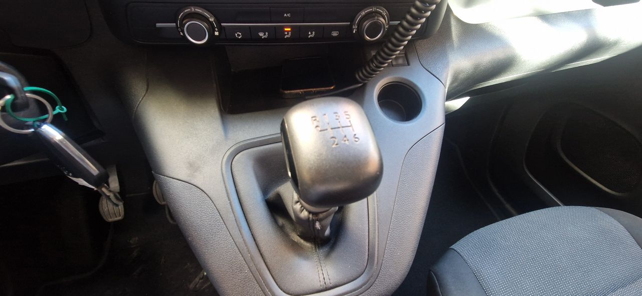 Peugeot Rifter 1.5 HDI 100CV STANDART ACTIVE PACK APPLE CARPLAY-BLUETOOTH - Foto 14