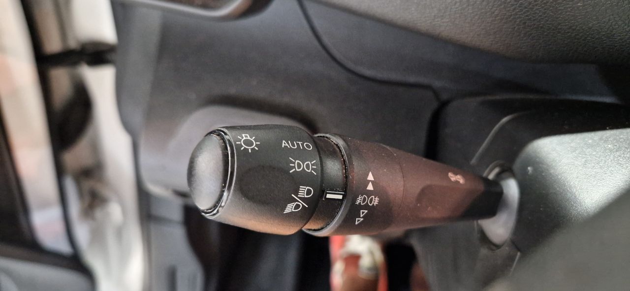 Peugeot Rifter 1.5 HDI 100CV STANDART ACTIVE PACK APPLE CARPLAY-BLUETOOTH - Foto 23