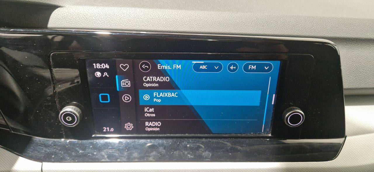 Volkswagen Golf 1.0 TSI 10CV 2021 APPLE CARPLAY-BLUETOOTH - Foto 16