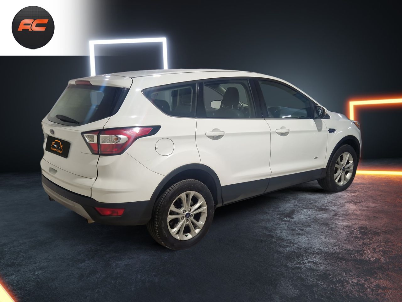 Ford Kuga 2.0 TDCI 150CV 4X4 TITANIUM NAVEGADOR-TRACCION 4X4 - Foto 5