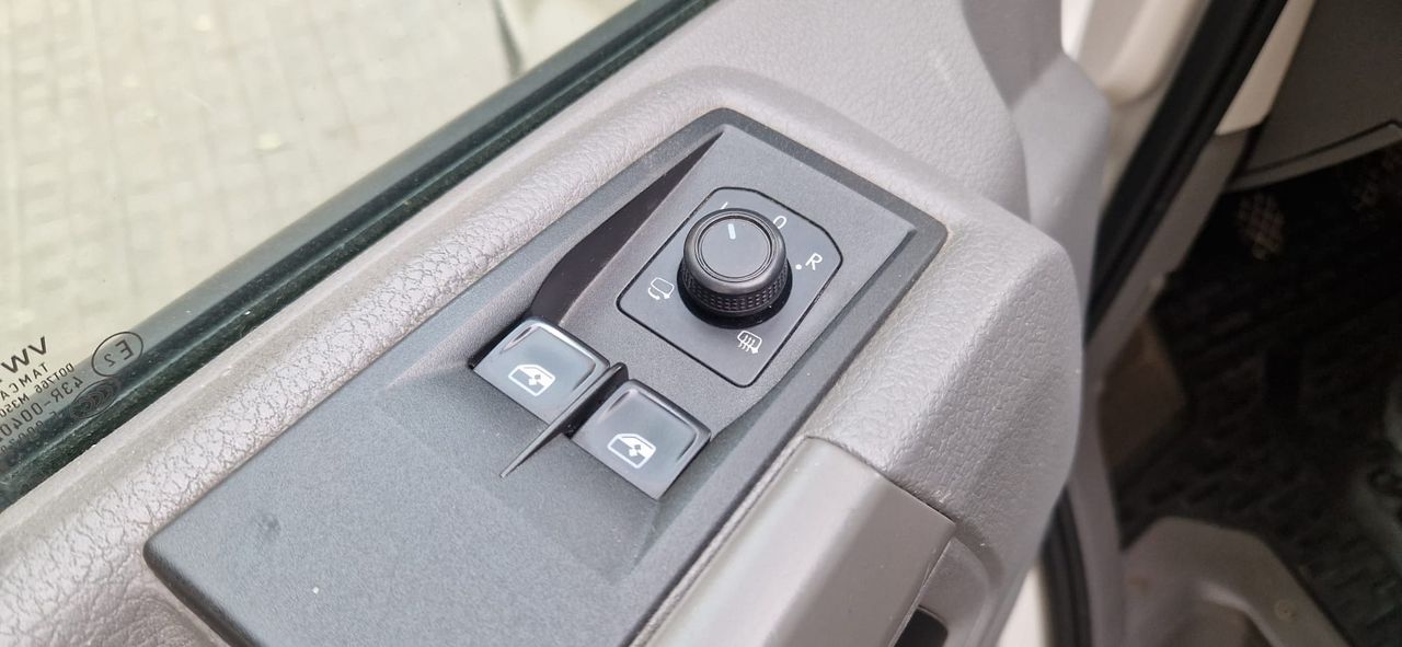 Volkswagen Crafter  30 Furgon BM TN L3H2  2.0TDI 140CV  APPLE CARPLAY ANDROID AUTO   3 PLazas - Foto 13