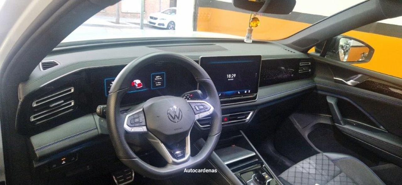Volkswagen Tiguan R-LINE 2.0 TDI 150CV DSG FULL EQUIPE 