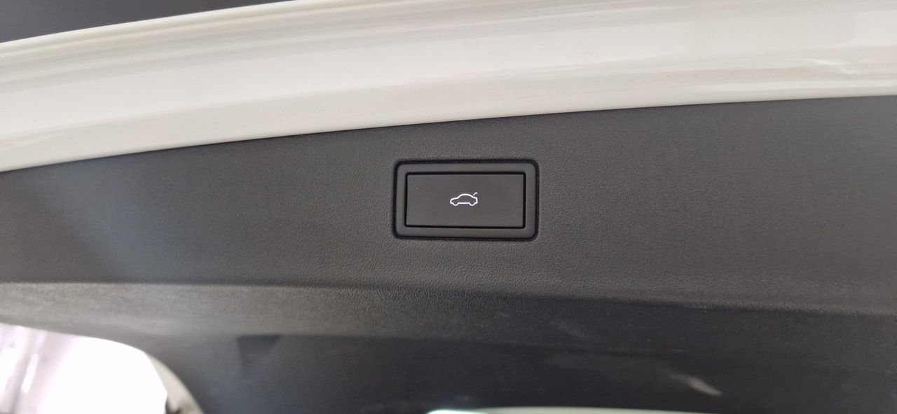 Volkswagen Tiguan R-LINE 2.0 TDI 150CV DSG FULL EQUIPE 