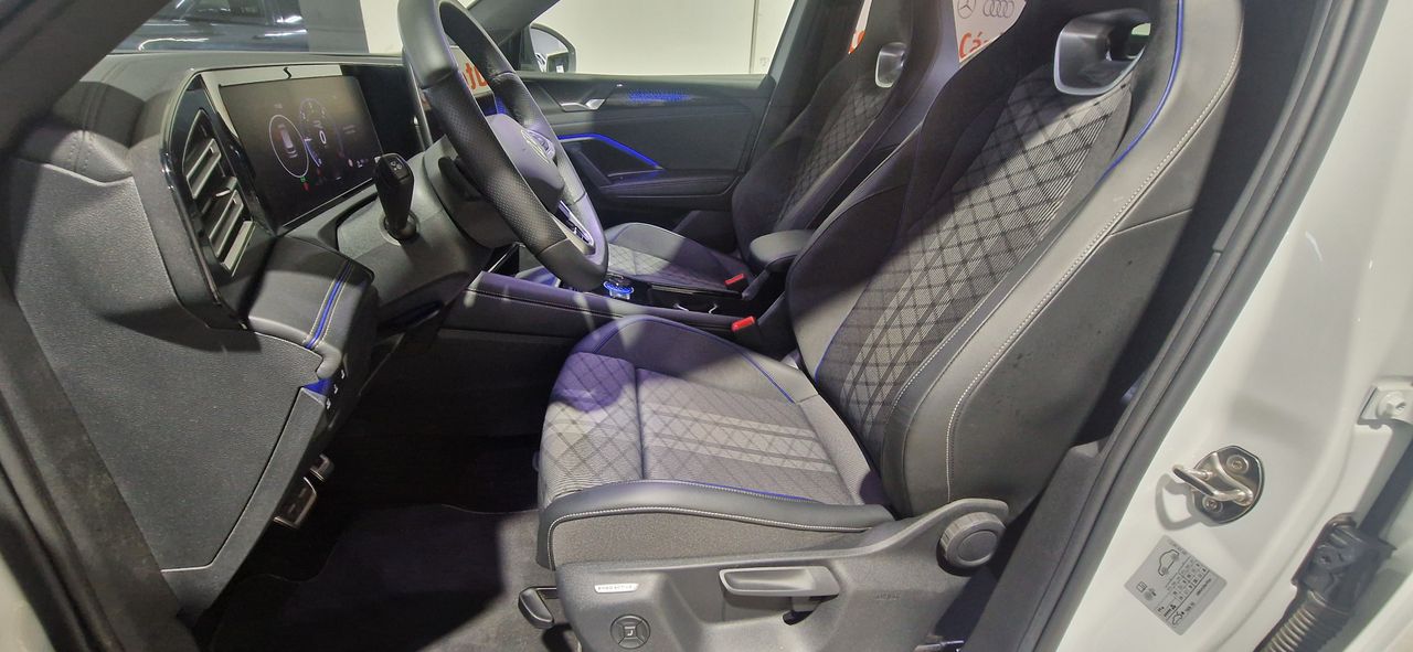 Volkswagen Tiguan R-LINE 2.0 TDI 150CV DSG FULL EQUIPE 