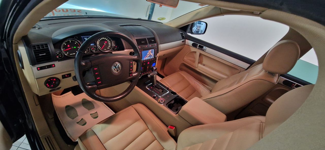 Volkswagen Touareg 3.0 TDI 225CV V6 TIPTRONIC MOTION TAPICERIA EN CUEERO BEIGE - Foto 10