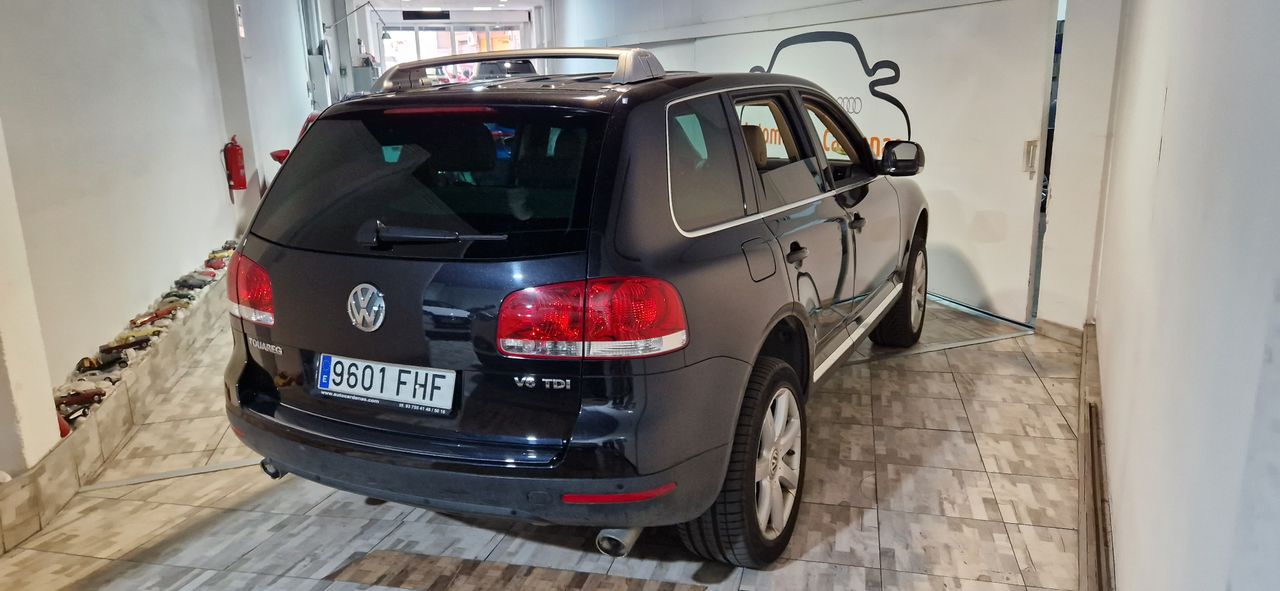 Volkswagen Touareg 3.0 TDI 225CV V6 TIPTRONIC MOTION TAPICERIA EN CUEERO BEIGE - Foto 8