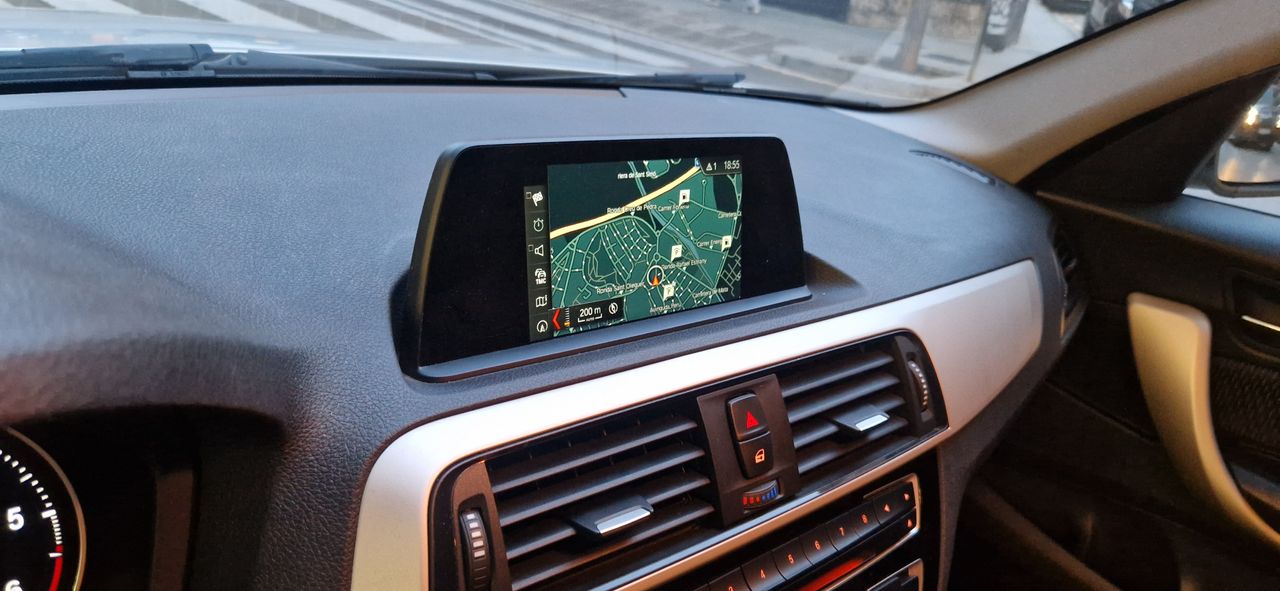 BMW Serie 1 116D NAVEGADOR GPS-FAROS LED - Foto 12