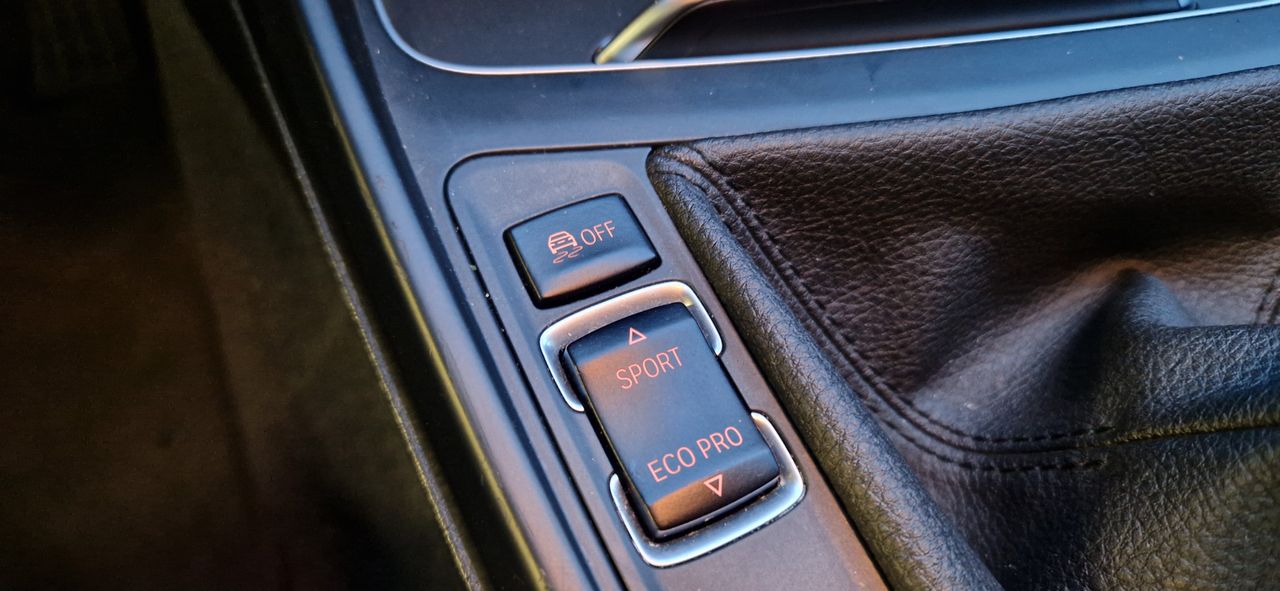 BMW Serie 1 116D NAVEGADOR GPS-FAROS LED - Foto 14