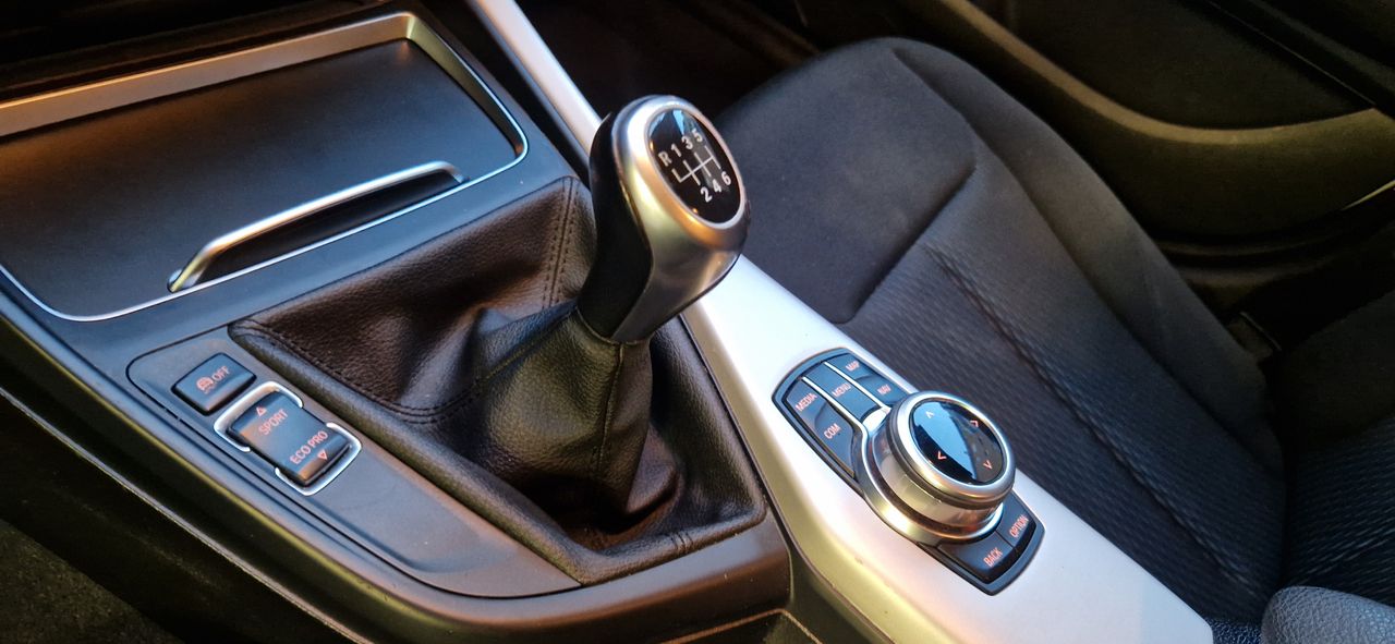 BMW Serie 1 116D NAVEGADOR GPS-FAROS LED - Foto 13