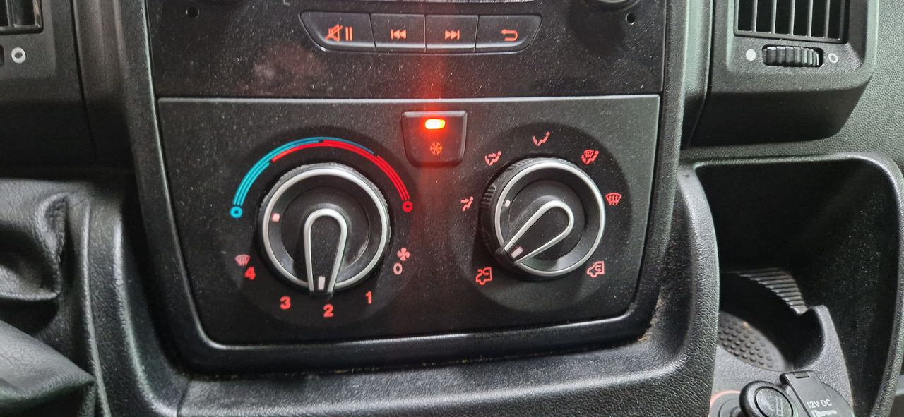 Citroën Jumper 2.2 HDI 120CV FRURGON 33 L2H2 - Foto 13