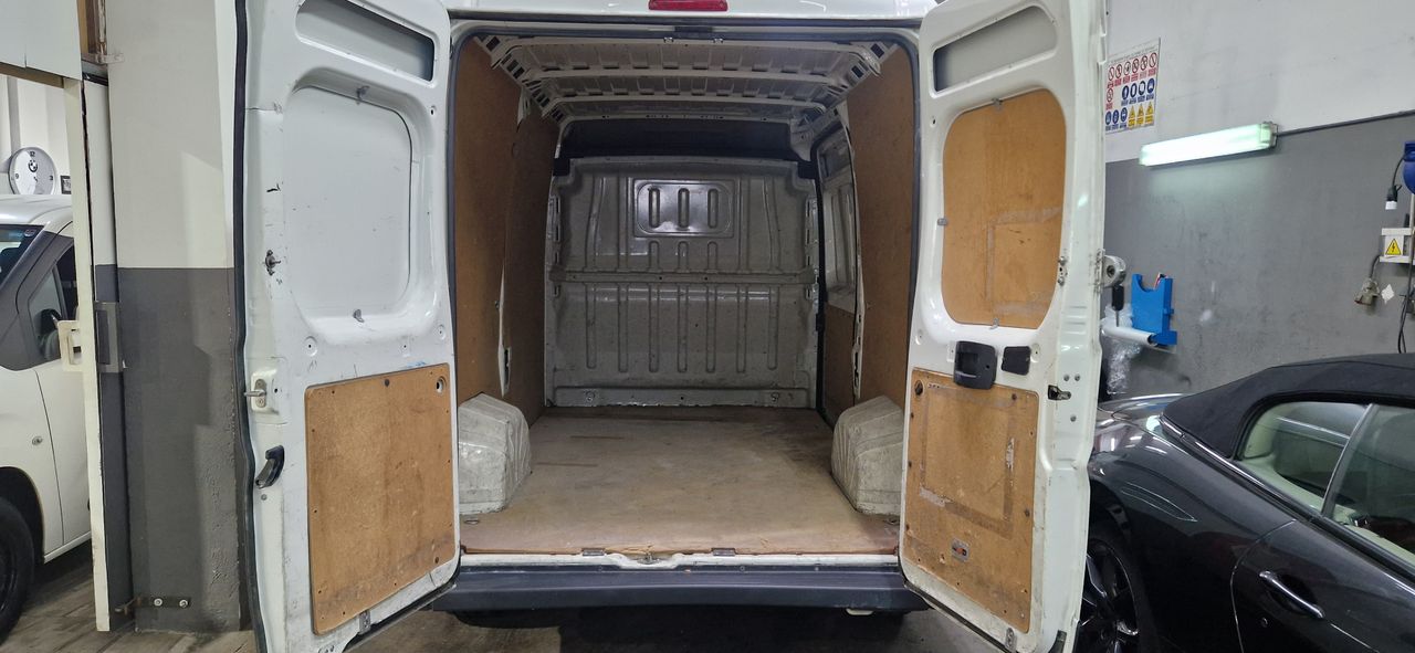 Citroën Jumper 2.2 HDI 120CV FRURGON 33 L2H2 - Foto 18