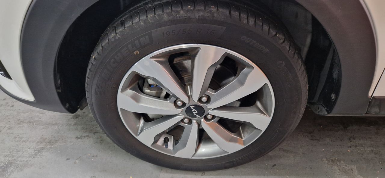 Kia Stonic 1.2 DPi 62 kW (84 CV) Concept - Foto 30