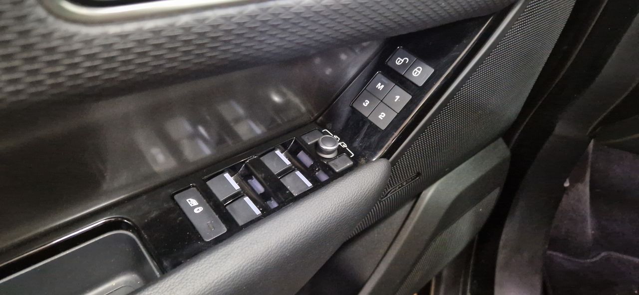 Land-Rover Range Rover Velar 20 D180 SE 4WD AUTO - Foto 11