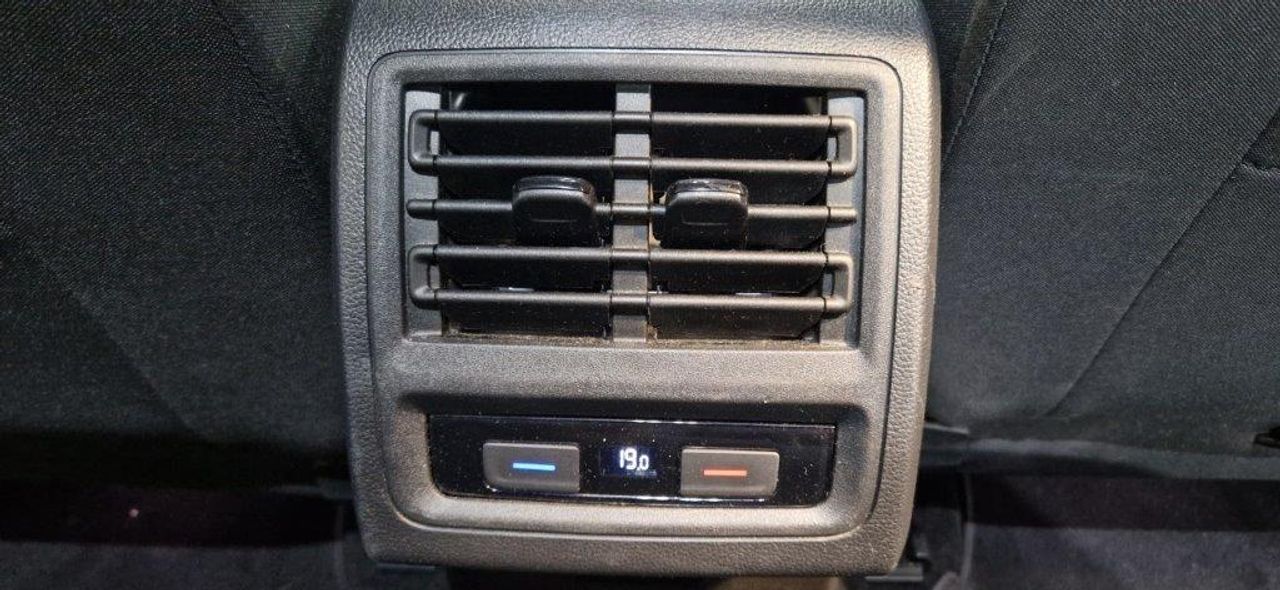 Volkswagen Golf 1.0 TSI 110CV LIFE APPLE CARPLAY ANDROID AUTO - Foto 19