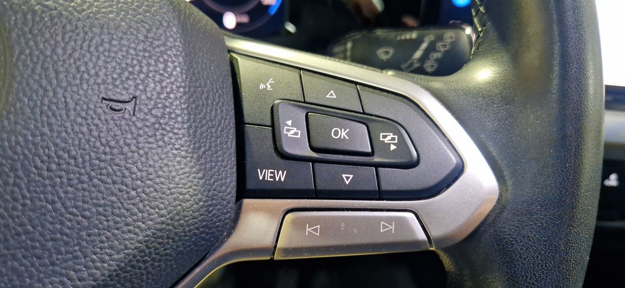 Volkswagen Golf 1.0 TSI 110CV LIFE APPLE CARPLAY ANDROID AUTO - Foto 32