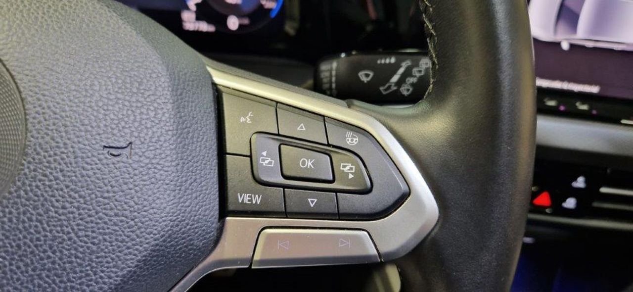 Volkswagen Golf 1.0 TSI 110CV LIFE APPLE CARPLAY ANDROID AUTO - Foto 32