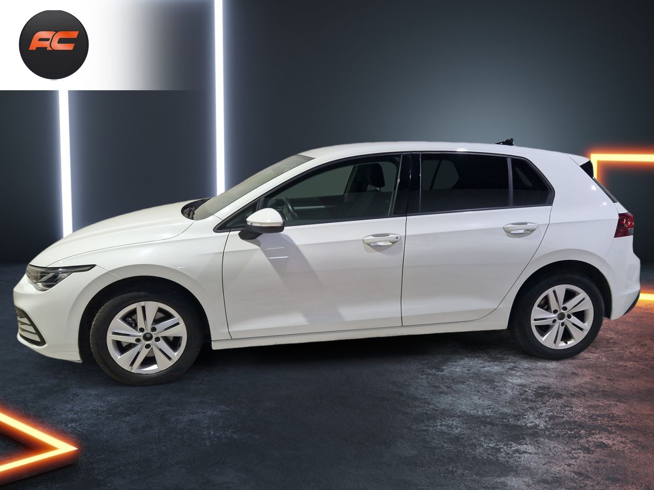 Volkswagen Golf Golf 1.0 eTSI 81kW 110CV DSG - Foto 3