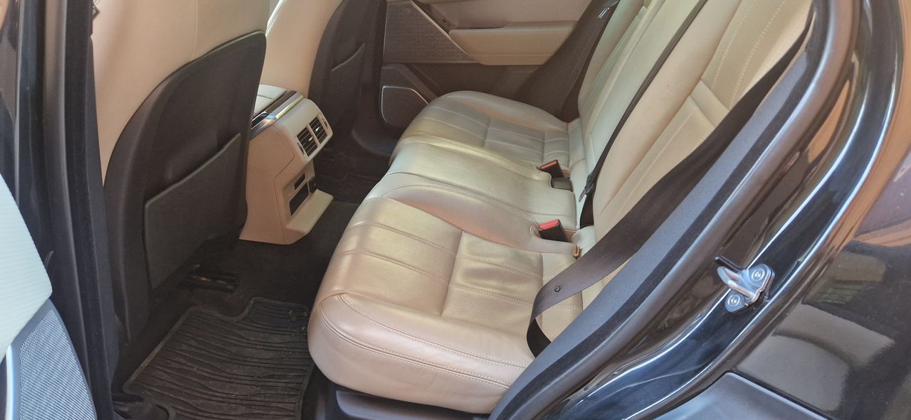 Land-Rover Range Rover Velar 2.0D I4 204CV  RDynamic SE 4WD - Foto 14