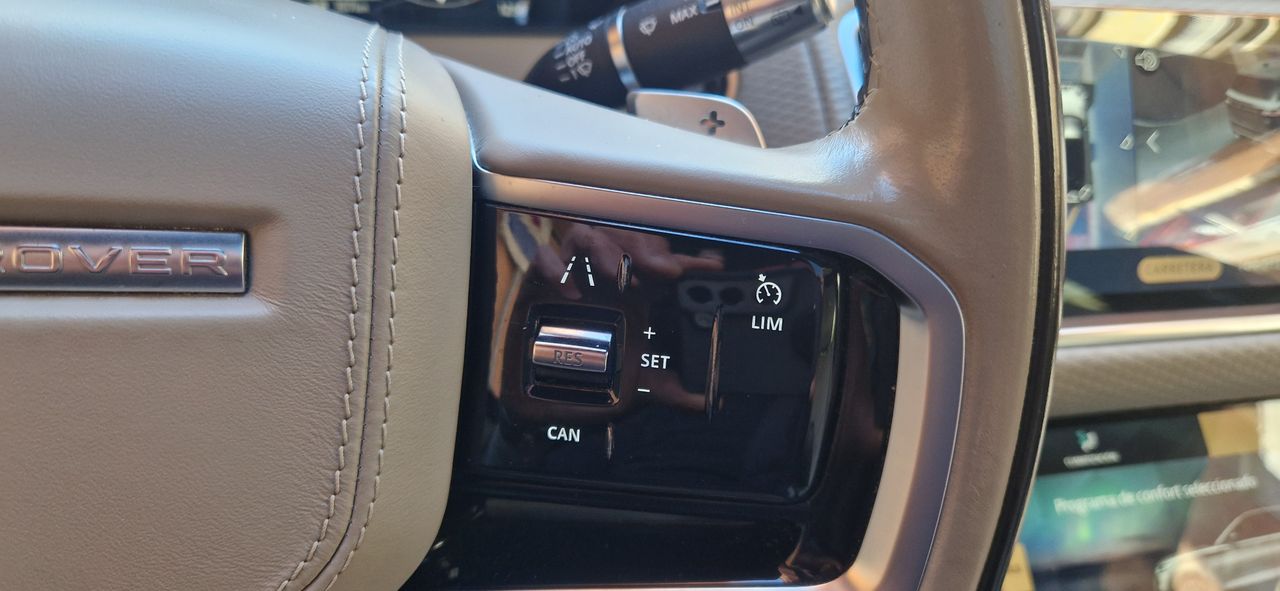 Land-Rover Range Rover Velar 2.0D I4 204CV  RDynamic SE 4WD - Foto 27