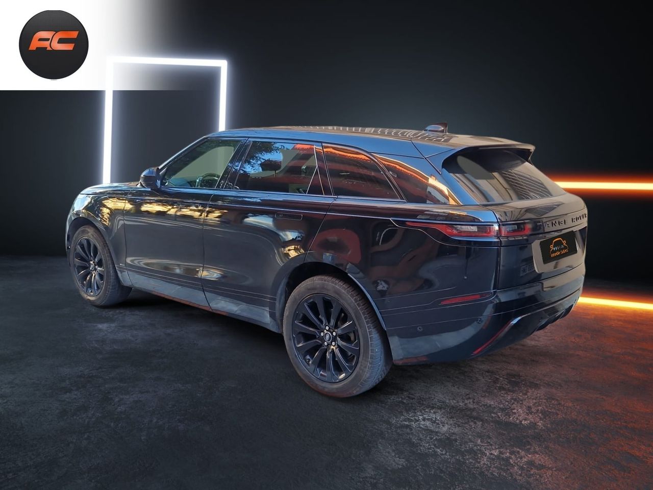 Land-Rover Range Rover Velar 2.0D I4 204CV  RDynamic SE 4WD - Foto 9