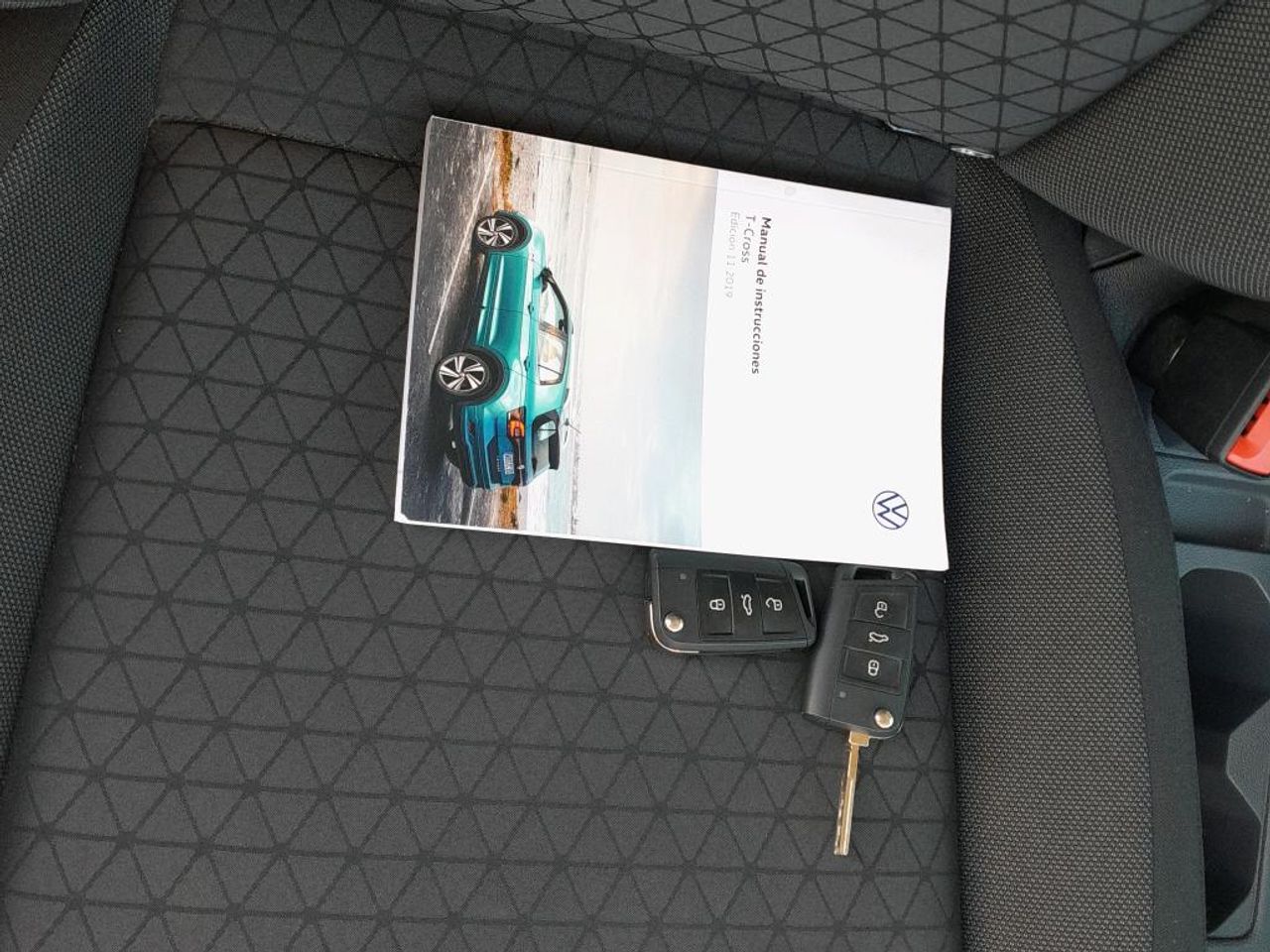 Volkswagen T-Cross T-CROS 1.0 TSI 110CV ADVANCE - Foto 9