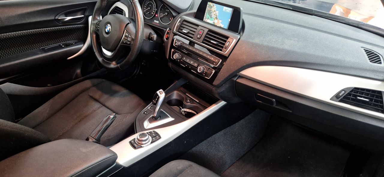 BMW Serie 1 118D cambio automatico - Foto 22