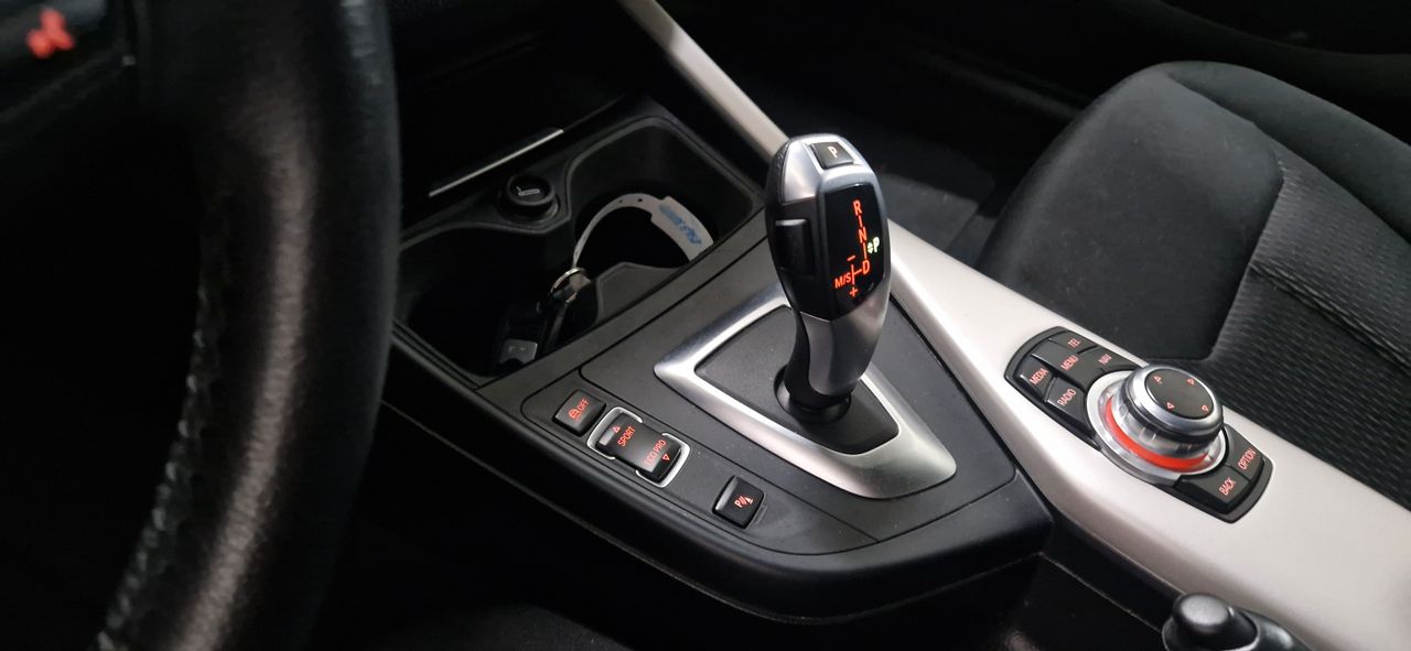 BMW Serie 1 118D cambio automatico - Foto 11
