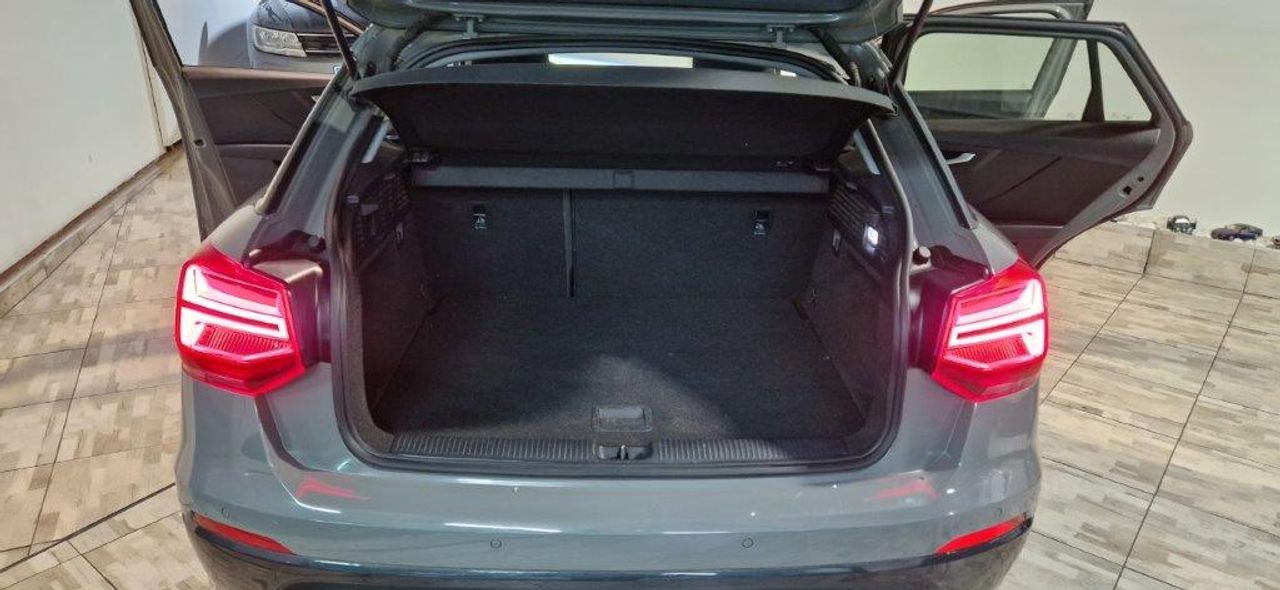 Audi Q2 DESIGN 1.0 TFSI 116CV - Foto 30