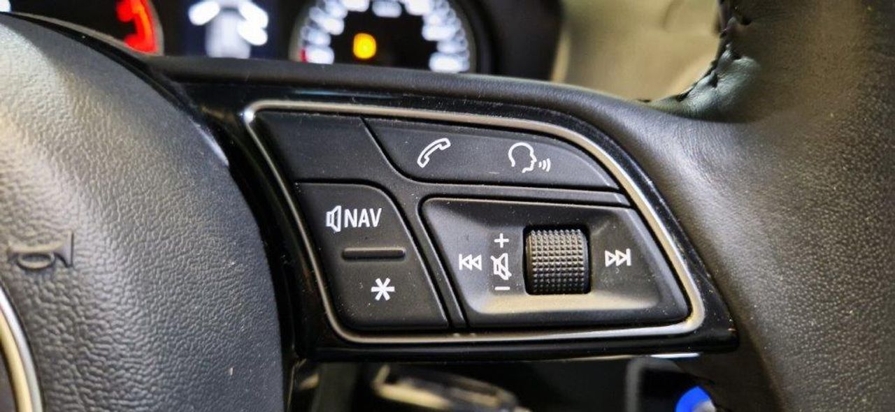 Audi Q2 DESIGN 1.0 TFSI 116CV - Foto 27