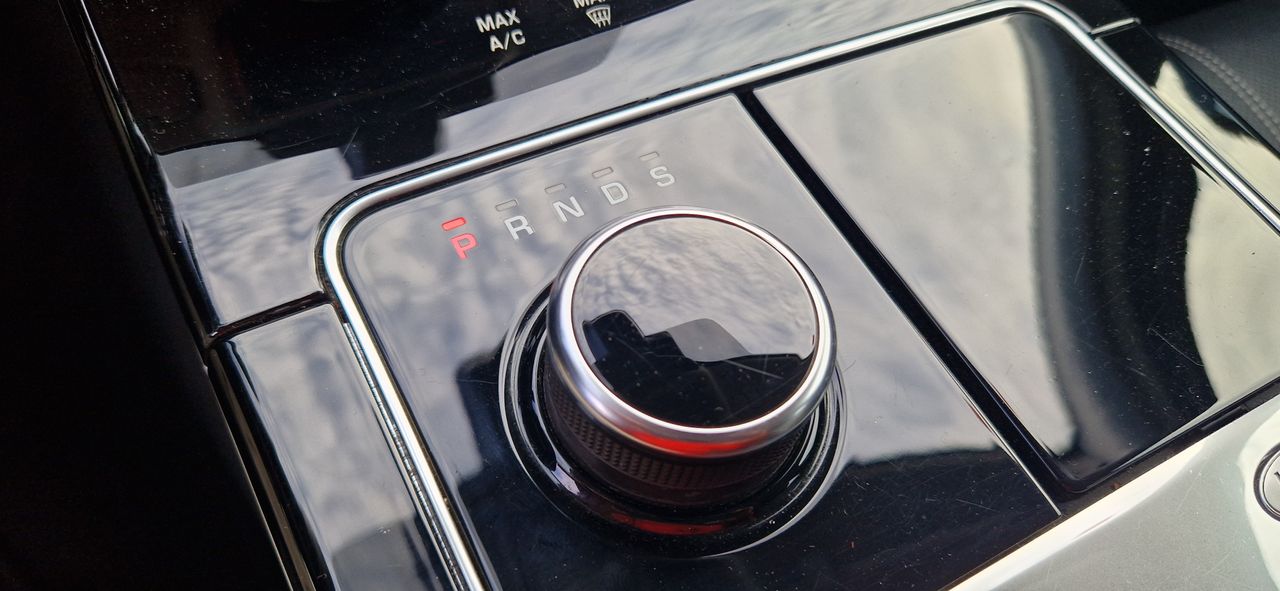 Land-Rover Range Rover Velar SE 2.0 D 180CV SE 4WD AUTOMATICO - Foto 27