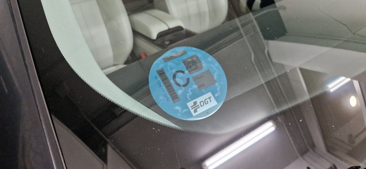 Land-Rover Range Rover Velar SE 2.0 D 180CV SE 4WD AUTOMATICO - Foto 39