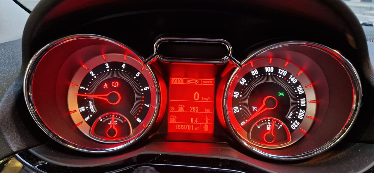 Opel Adam 1.4 87CV - Foto 17