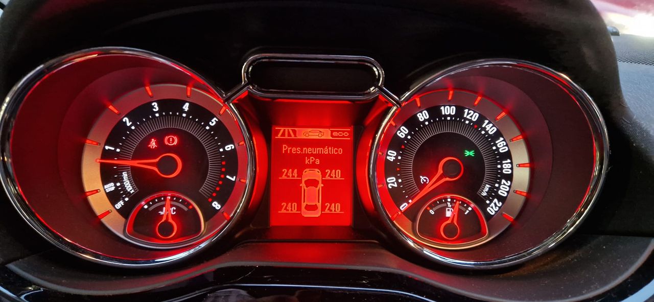 Opel Adam 1.4 87CV - Foto 22