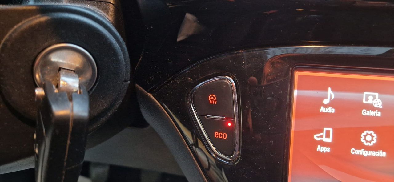 Opel Adam 1.4 87CV - Foto 24