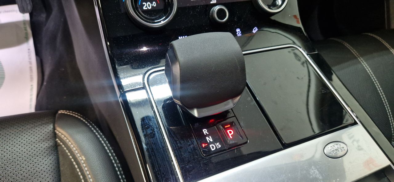 Land-Rover Range Rover Velar  2.0D I4 204CV SE 4WD  TECHO PANORAMICO - Foto 14