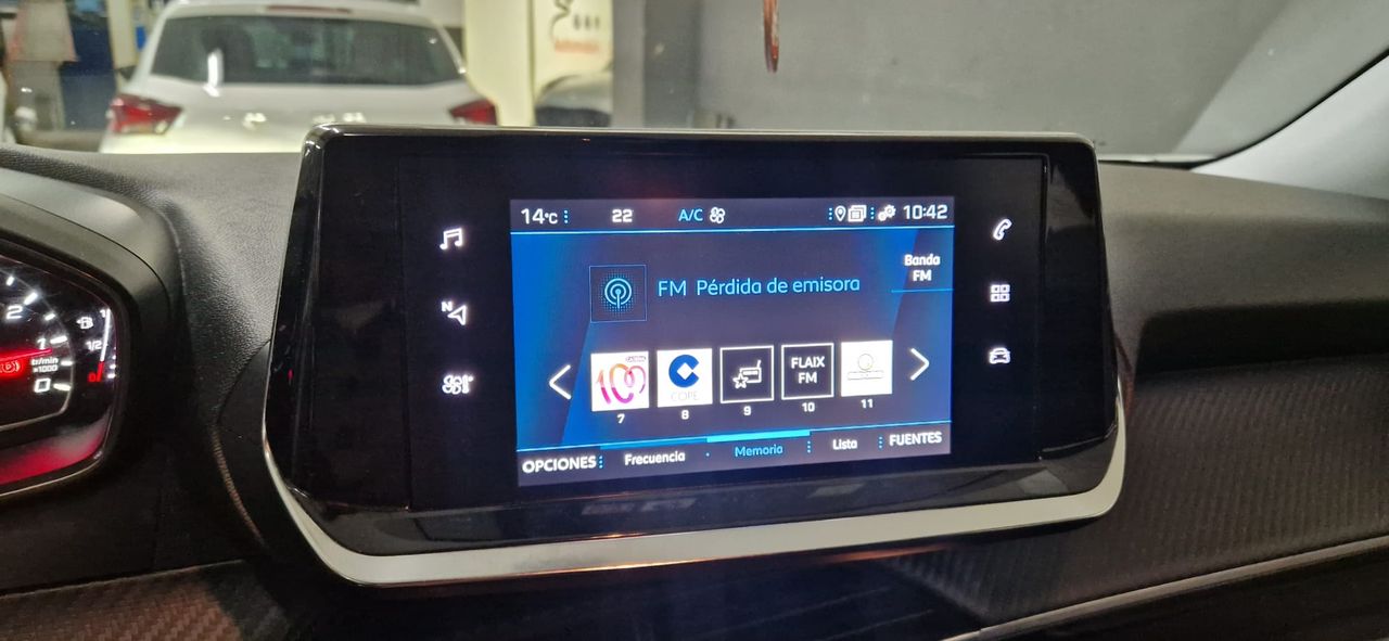 Peugeot 2008 Allure BlueHDi 110 APPLE CARPLAY ANDROID AUTO - Foto 17