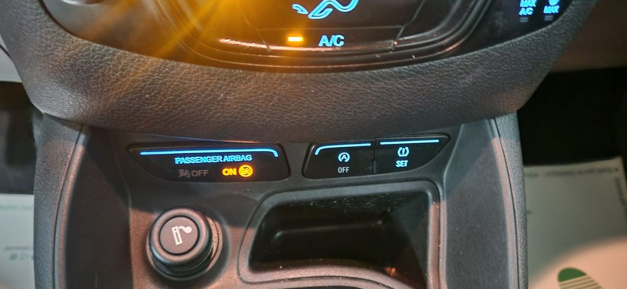 Ford Tourneo Courier Ambiente 1.0 EcoBoost 100 CV Start&Stop - Foto 15