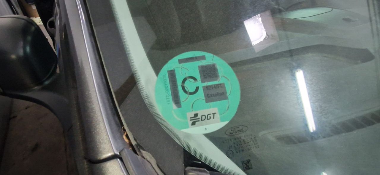 Ford Tourneo Courier Ambiente 1.0 EcoBoost 100 CV Start&Stop - Foto 21