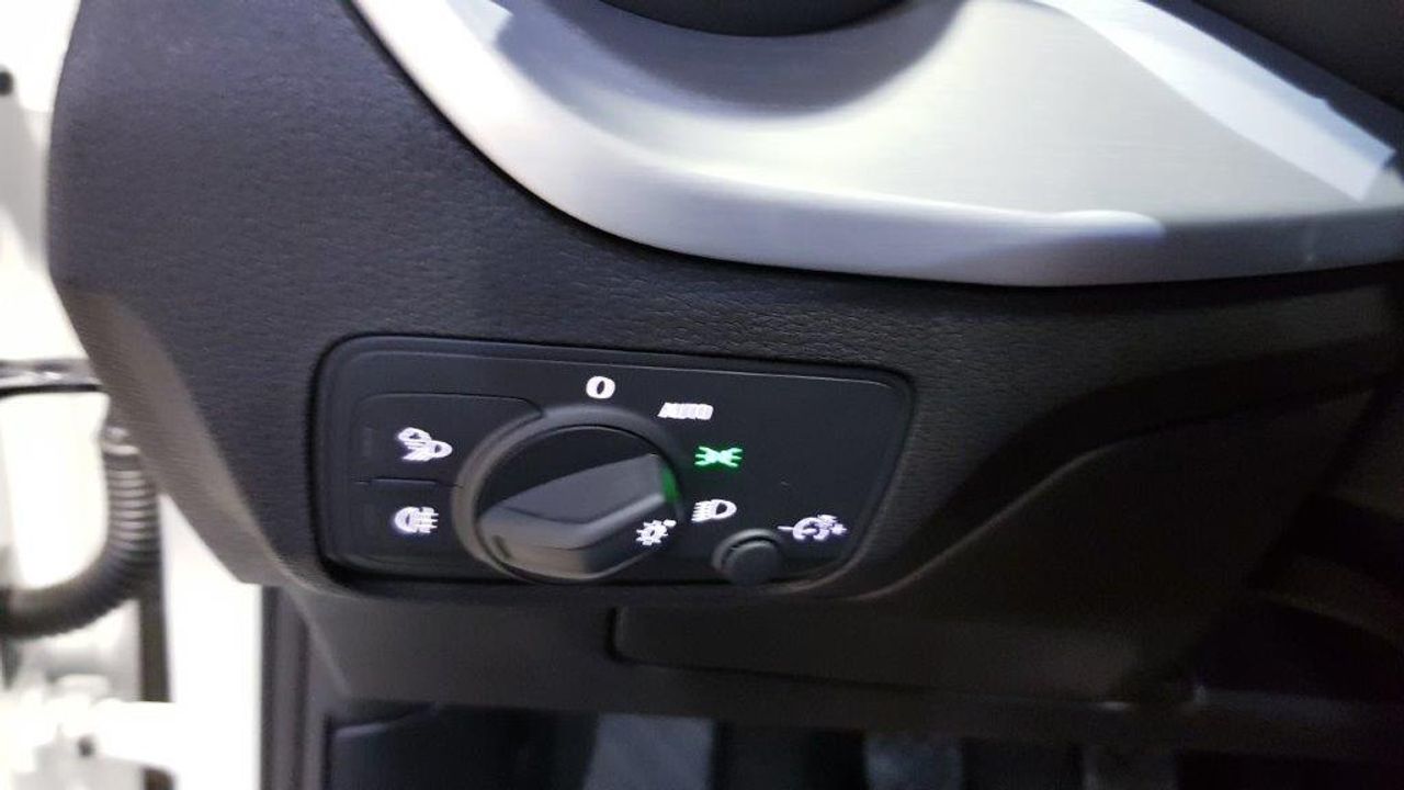 Audi Q2 30 TFSI 116CV DESIGN APPLE CARPLAY ANDROID AUTO - Foto 5