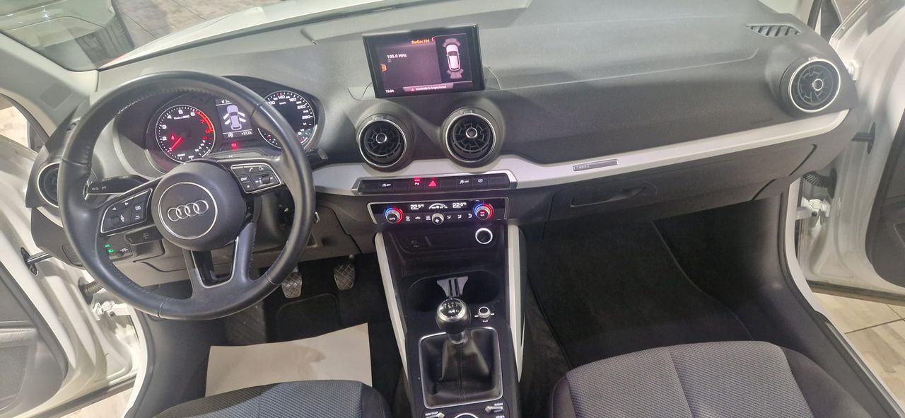 Audi Q2 30 TFSI 116CV BLACK LINE APPLE CARPLAY ANDROID AUTO - Foto 14