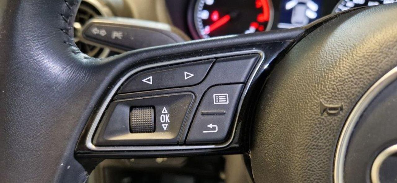 Audi Q2 30 TFSI 116CV DESIGN BLACK EDITION - Foto 25