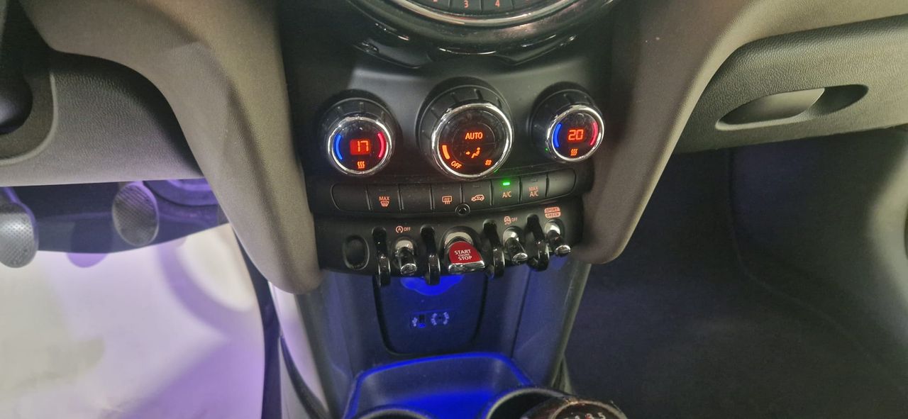 MINI MINI COOPER D 5 PUERTAS NEVEGADOR GPS - Foto 17