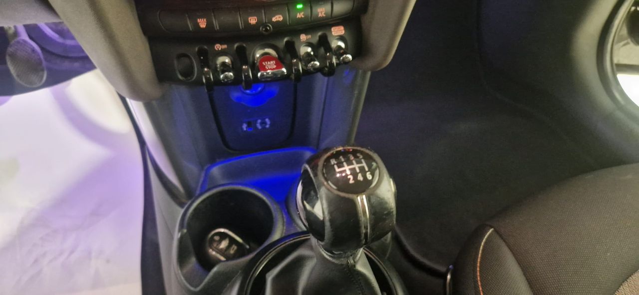 MINI MINI COOPER D 5 PUERTAS NEVEGADOR GPS - Foto 18