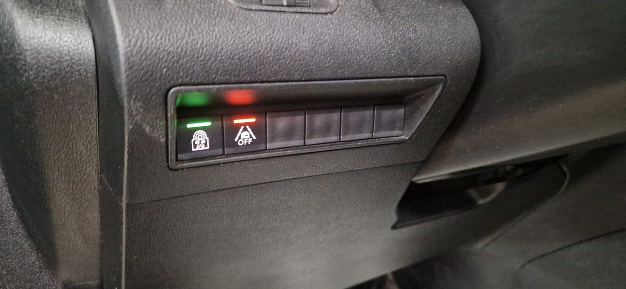 Peugeot Rifter Allure Standard BlueHDi 100 - Foto 21