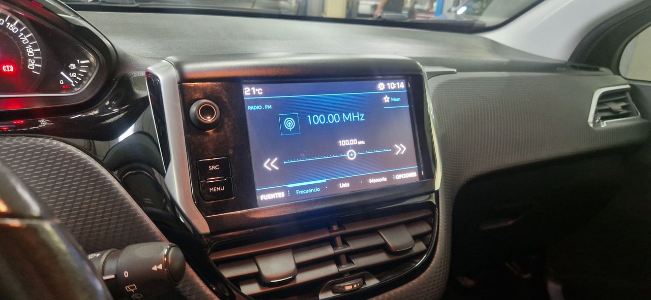 Peugeot 2008 Style 1.6 BlueHDi 100 - Foto 25