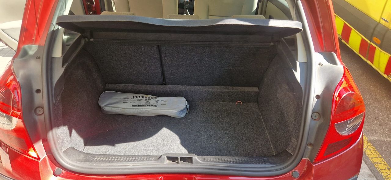 Renault Clio  CONFORT EXPRESSION CLIO 1.4 100CV - Foto 24