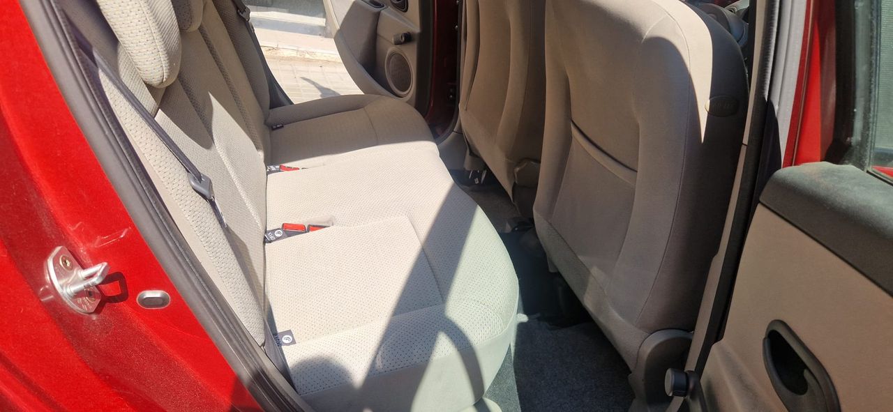 Renault Clio  CONFORT EXPRESSION CLIO 1.4 100CV - Foto 17