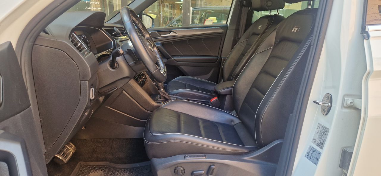 Volkswagen Tiguan 2.0 TDI 150CV R-LINE DSG FULL EQUIPE TECHO PANORÁMICO - Foto 11
