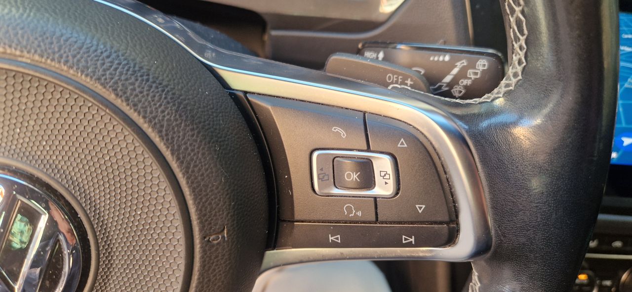 Volkswagen Tiguan 2.0 TDI 150CV R-LINE DSG FULL EQUIPE TECHO PANORÁMICO - Foto 19